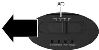 INSIGNIA NS-S10CCBK - UTILISATION DE LA DÉCHIQUETEUSE - 1