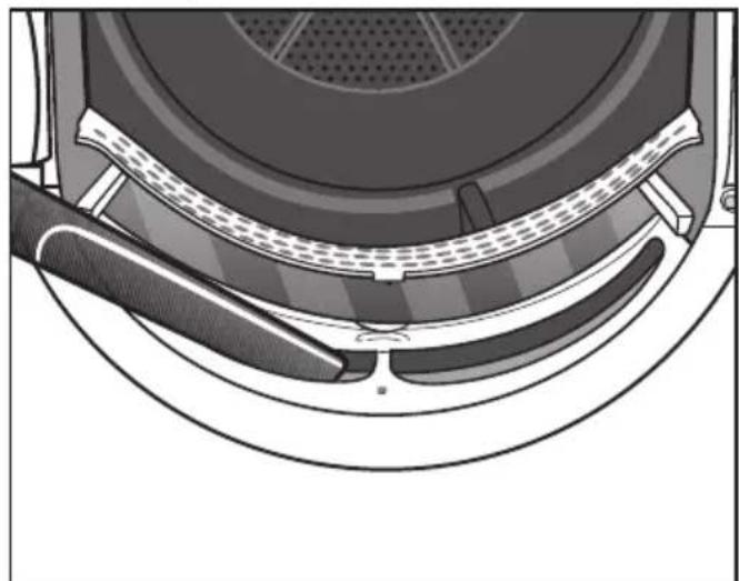 MIELE TSL 683 WP - Nettoyage complet des filtres à peluches et de la zone d'airation - 3