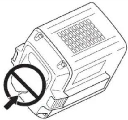 HUSQVARNA T542i XP G - So überprüfen Sie den Akku und das Akkufach - 2