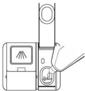 IKEA SÖDERBODA 106.027.22 - Klarspülerbehälter füllen - 3