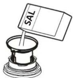 IKEA SÖDERBODA 106.027.22 - Llenar el recipiente de sal - 2