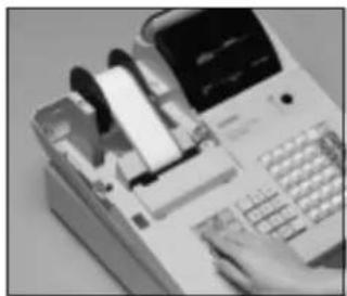CASIO CE-310 - Remplacement du papier pour journal - 4