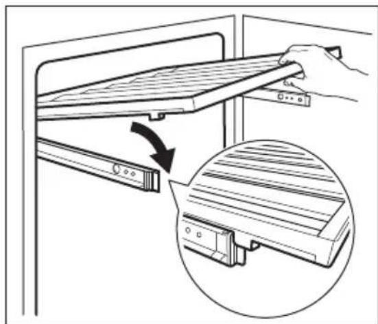 ELECTROLUX EWUD140B8B - Hyllyjen asentaminen - 2