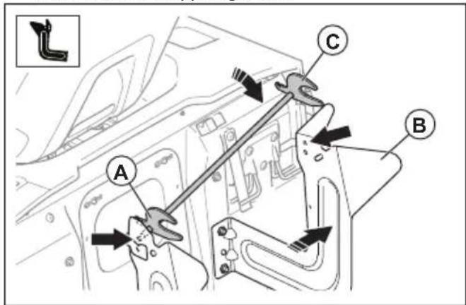 HUSQVARNA TC 215T - Pour installer les supports du collecteur d'herbe - 2
