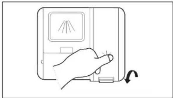 MIDEA MDWPB1303LS - Remplissage du réservoir de produit de rinçage - 2