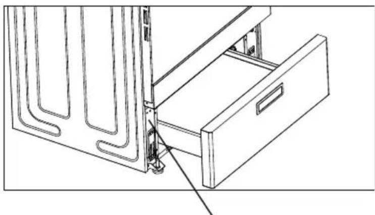 MIDEA MER30B12ASSC - Rating Plate Label Location: - 1