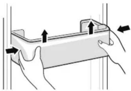 MIDEA MRU21C7BST - Cleaning the Door Trays - 1