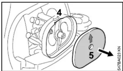 STIHL FS 70 RC-E - Luchtfilter reinigen - 2