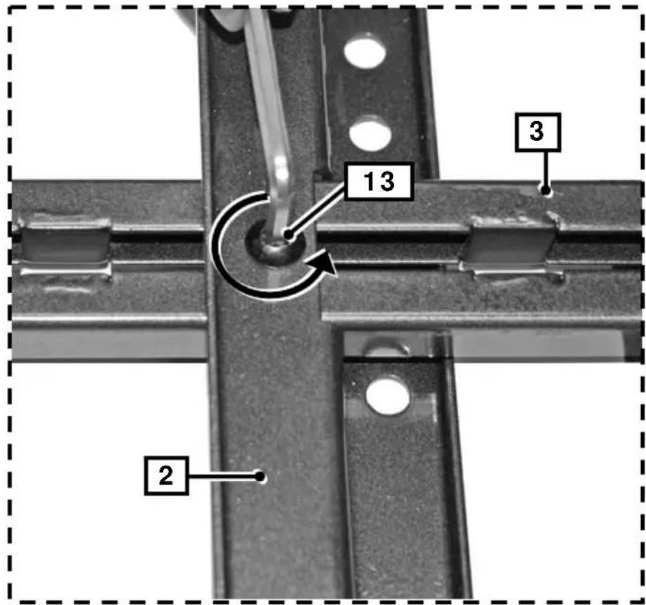 OmniMount WM4-L - Pull - 2