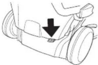 HUSQVARNA LC 348VI - Inserire in posizione il tassello di pacciamatura. - 3