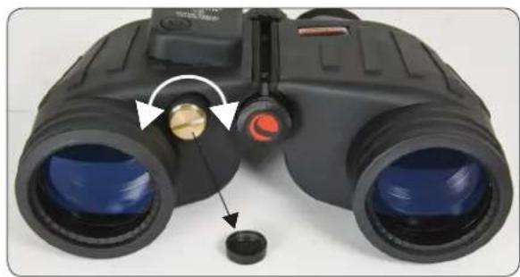 CELESTRON Oceana 7x50 - INSTALACIÓN DE LAS PILAS: DOS BATERÍAS TIPO BOTÓN LR44 - 1