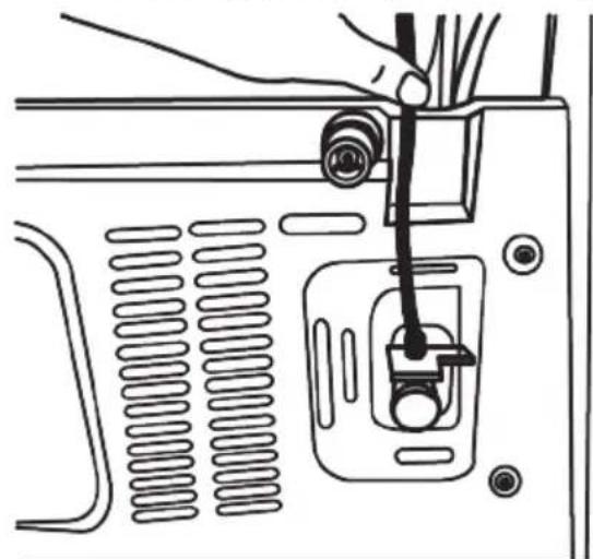 WHIRLPOOL WHG2 6574W XK5E - Connecting the water hose to the product - 2