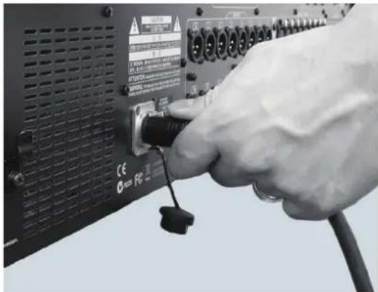ROLAND M-5000C - Connecting Backup Power to the M-5000 - 3