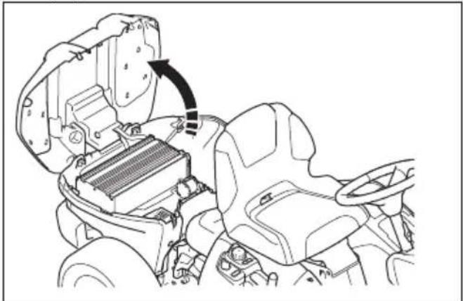 HUSQVARNA R 200iX AWD - Nettoyage des prises d'air de l'unité de commande du moteur d'entraînement arrière - 1