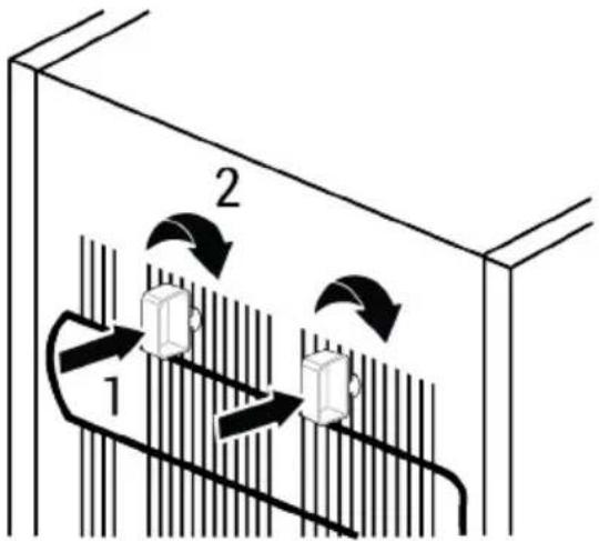 WHIRLPOOL W55Z1 112W - De plastic spieën bevestigen - 1