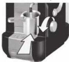 SAECO Lavazza A Modo Mio RI9575 - EMPLOI DE LA BUSE VAPEUR / EAU CHAUDE - 1