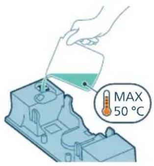 PHILIPS 5000 Series XC5242 - Aqua tank maintenance (XC5244 only) - 3