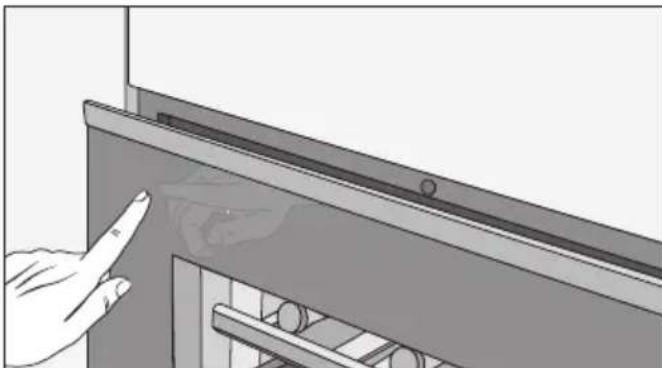 MIELE KWTUS 7096 E - Ouvrir la porte de l'appareil - 1