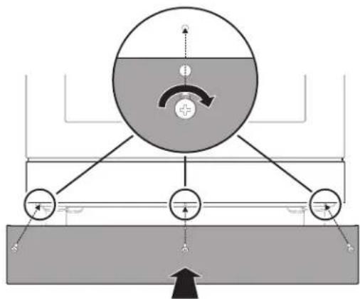 ELECTROLUX ECFI3668SS - Installing the front/side skirting - 2