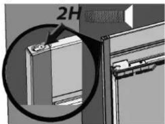 FRIGIDAIRE FPFU19F8WSS - Instalación de la moldura lateral para: - 1