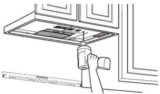 FRIGIDAIRE UMV1422WH - A2. UTILISATION DU GABARIT POUR ARMOIRE SUPÉRIEURE POUR LA PRÉPARATION DE L'ARMOIRE SUPÉRIEURE - 1