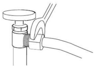 KITCHENAID KDTE104KPS - Fije la tubería de suministro de agua - 1