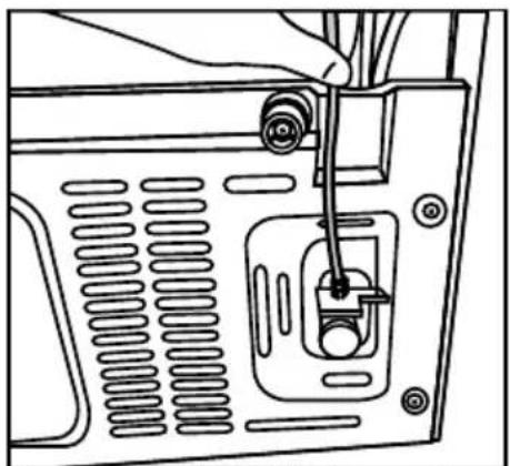 GRUNDIG GSBS5100 - Pour raccorder le tuyau d'eau au réfrigérateur, suivez les instructions suivantes : - 2