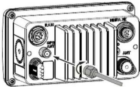 Standard Horizon Explorer GX1850 - Raccordement de l'antenne GPS extérieure SCU-38 à la radio (GX1850GPS/E et GX1800GPS/E uniquement) - 1