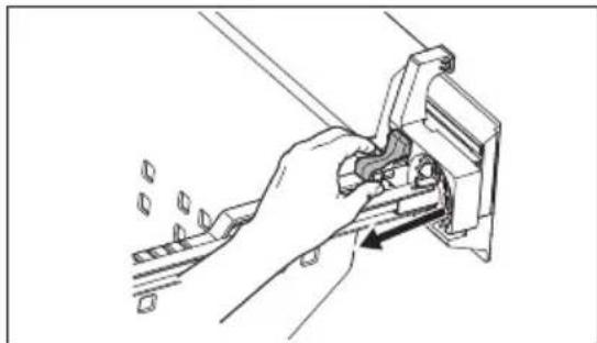 Crosley CFEH2868AW - Retrait/installation des paniers du congélateur - 4