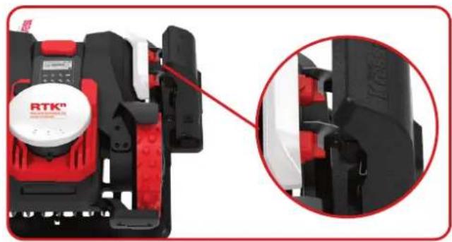KRESS Mission RTKn KR230E - Din Mission™ RTKn kan oplades manuelt. - 1