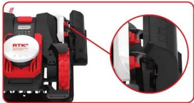 KRESS Mission RTKn KR230E - Mission™ RTKn kan laddas manuellt. - 1