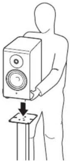 YAMAHA SPS-800A - Plaats de luidspreker op de plaat van de luidsprekerstandaard. - 1