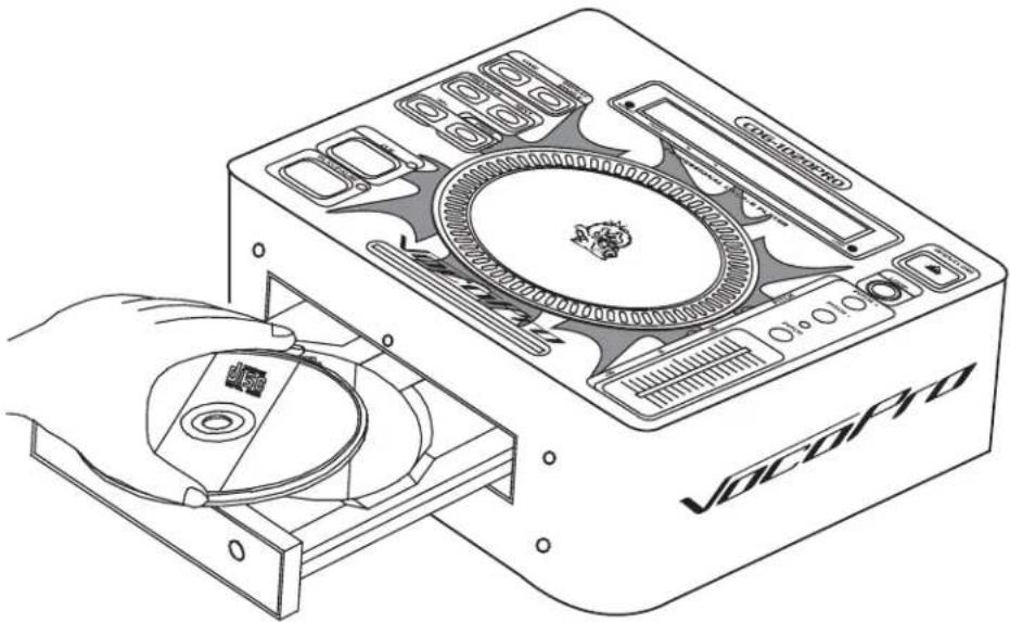 Vocopro CDG-1020 PRO - Loading discs - 1