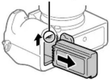 SONY Alpha ILCE-7RM4 - Para retirar a bateria - 1