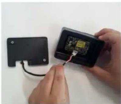 EDILKAMIN KIT B - INSTALLATION DE LA CONSOLE CONTRE LE MUR - 4