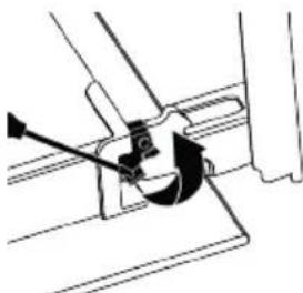 BEKO FBS63121WD - Removing the oven door - 1