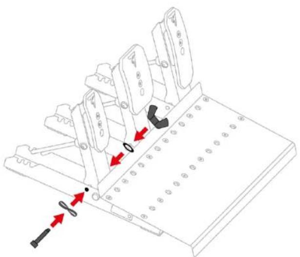 THRUSTMASTER Raceline Pedals III - 玩遊戲時存在的踏板組夾傷危險 - 3