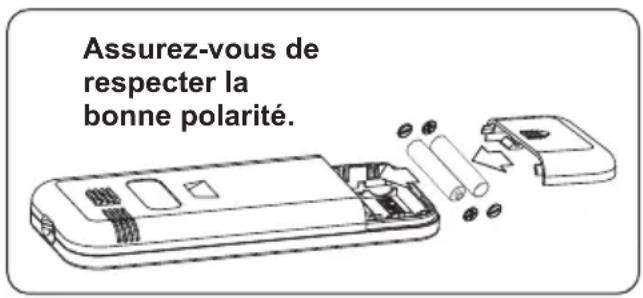 LG LP1025WSSM - Insertion des piles - 1