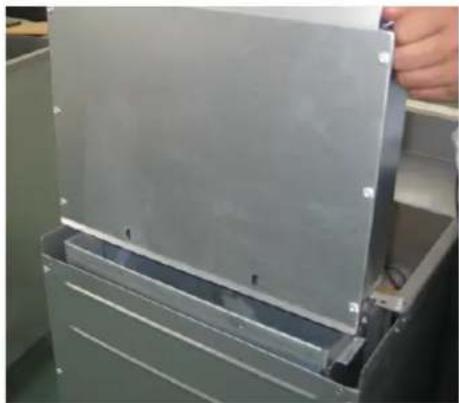 WOLF WF400 - INSTALLATION DU CONDUIT DE FUMÉE : AVANT D'UTILISER LA FRITEUSE, INSTALLEZ LE CONDUIT DE FUMÉE DE 10 5/8 PO ET RACCORDEZ-LE À LA FRITEUSE. - 4