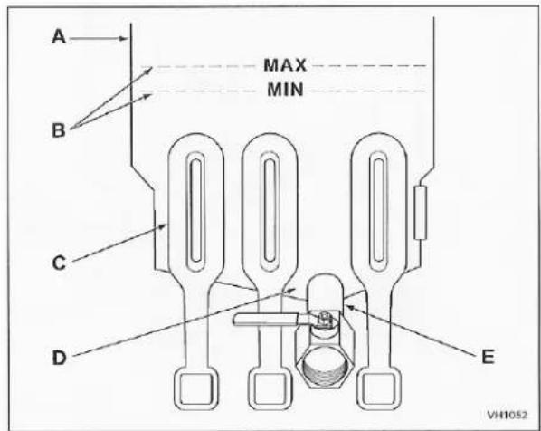WOLF WF300 - FILLING TANK WITH SHORTENING - 1