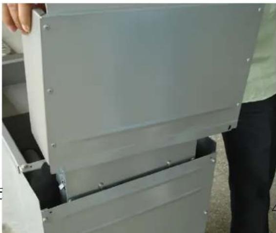 WOLF WF300 - INSTALLATION DU CONDUIT DE FUMEE : AVANT D'UTILISER LA FRITEUSE, INSTALLEZ LE CONDUIT DE FUMEE DE 10 5/8 PO ET RACCORDEZ-LE À LA FRITEUSE. - 6