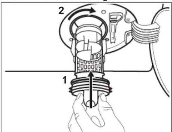 AEG LR76HOT - Ga te werk zoals beschreven in de volgende diagrammen om het pompfilter te reinigen: - 7