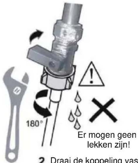 HAIER XH 4C4F1S - De toevoerslang aansluiten op de koudwatertoevoer - 2
