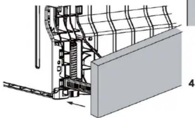 HAIER XH 4C4F1S - Fixation de la plinthe - 3