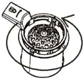 HAIER XH 4C4F1S - Removing and cleaning the filter - 1