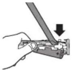 PHILIPS Sonicare HX6816 - Removing the rechargeable battery - 3