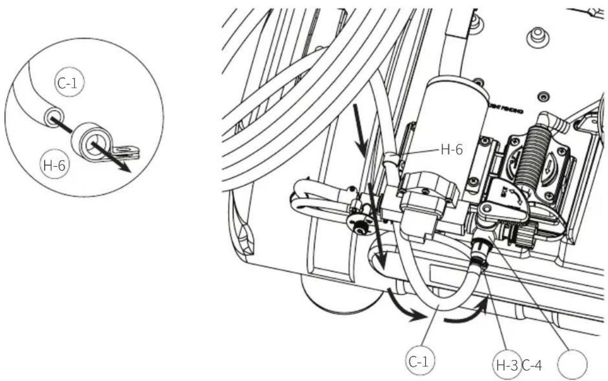 Chapin 97661E - FIXER LE TUYAU À LA VANNE DE RÉPARTITION - 1