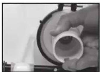 Chapin 63950 - DISASSEMBLING AND REPAIRING THE PISTON PUMP - 4
