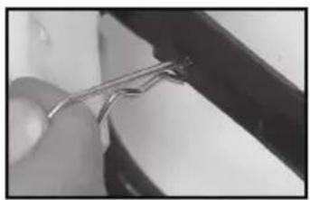 Chapin 60175 - INSTALLING THE PUMP HANDLE - 3