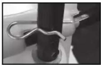 Chapin 60100 - INSTALLING THE PUMP HANDLE - 4